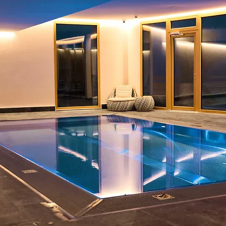 Hotel Viu 4*